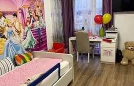 Apartament cu 3 camere, 2 bai, garaj, zona Calea Turzii