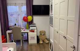 Apartament cu 3 camere, 2 bai, garaj, zona Calea Turzii