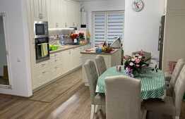 Apartament cu 3 camere, 2 bai, garaj, zona Calea Turzii