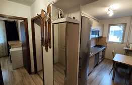 Apartament de 2 camere, decomandat, zona Grivitei