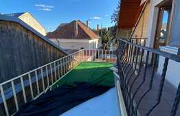 Apartament de 3 camere, 2 terase, parcare, zona Cipariu