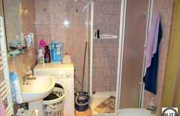 Apartament de vanzare, 2 camere semidecomandate, 42 mp, zona strazii Traian