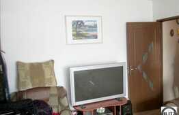 Apartament de vanzare, 2 camere semidecomandate, 42 mp, zona strazii Traian