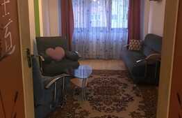 Apartament 4 camere, decomandat, zona Racadau