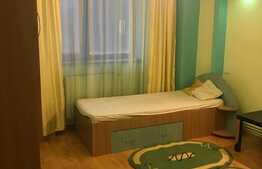 Apartament 4 camere, decomandat, zona Racadau