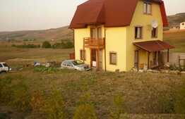 Exclusivitate ! Teren intravilan 1775 mp colonia Sopor  