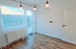 Apartament cu 3 camere si terasa de 23 mp, garaj, finisaje noi, zona Teilor