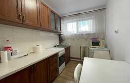 Apartament 2 camere, 53 mp, decomandat, zona Donath