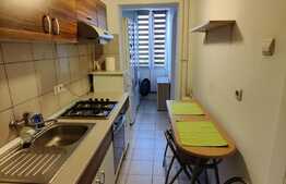 Apartament 2 camere, decomandat, etaj intermediar, Sud-Vest, mobilat si utilat, zona Casa Piratilor