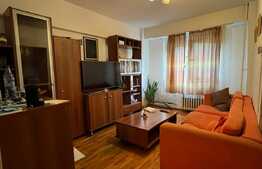 Apartament 4 camere decomandat, et 1, 82 mp, zona Racadau