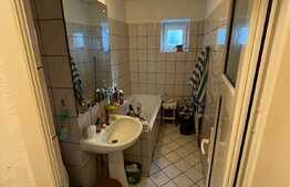 Apartament 4 camere decomandat, et 1, 82 mp, zona Racadau