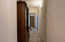 Apartament 4 camere decomandat, et 1, 82 mp, zona Racadau