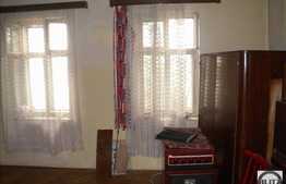 Apartament cu 2 camere, zona Hasdeu, 70 mp utili