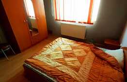 Apartament 2 camere, balcon, etaj intermediar, zona centrală!