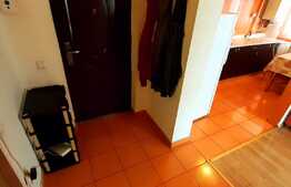 Apartament 2 camere, balcon, etaj intermediar, zona centrală!