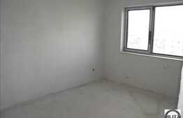 Vanzare 4 camere, 87 mp, loc de parcare, zona strazii Edgar Quinet. Semifinisat!