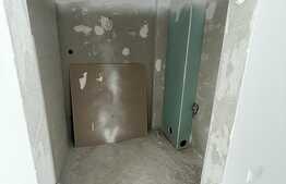 Apartament semifinisat, 3 camere, 2 bai, zona Eroilor!