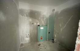 Apartament 3 camere, etaj intermediar, finisat, zona strazii Eroilor!