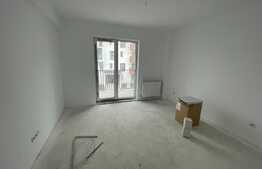 Apartament 3 camere, etaj intermediar, finisat, zona strazii Eroilor!