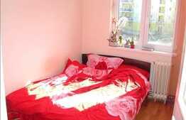 Apartament de vanzare 3 camere semidecomandate, zona Aleea Retezat. Boxa inclusa