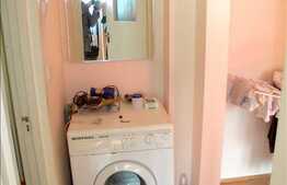 Apartament de vanzare 3 camere semidecomandate, zona Aleea Retezat. Boxa inclusa