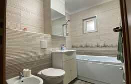 Apartament cu 3 camere decomandate, terasa, zona UMF