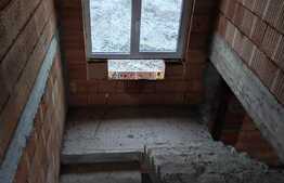 De vanzare casa individuala 650 m2 teren,128 utili.