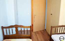 Apartament 3 camere de vanzare, 55 mp utili, zona Horea, cu boxa