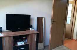 Mansarda 2 camere, decomandat, complet mobilat, 49 mp plus balcon, zona Florilor!