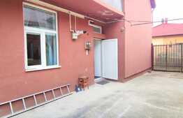 Oportunitate! Casa 4 camere, 2 bai, proaspat renovata, zona strazii Paris!