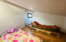 Duplex de 135 mp, 7 camere, 3 parcari, garaj, zona strazii Plevnei