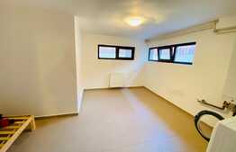 Duplex de 135 mp, 7 camere, 3 parcari, garaj, zona strazii Plevnei