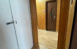 Apartament 3 camere, 68 mp, etaj intermediar, 2 balcoane. zona strazii Bucuresti