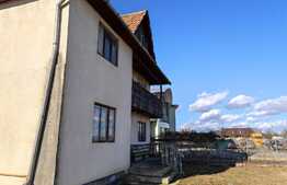 De vanzare casa individuala 2030 m2 teren,80 utili.