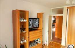 Apartament spatios cu 3 camere,  boxa pentru depozitare si loc de parcare