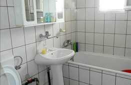 Apartament spatios cu 3 camere,  boxa pentru depozitare si loc de parcare