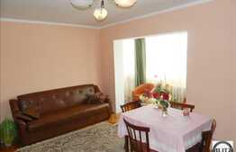 Apartament spatios cu 3 camere,  boxa pentru depozitare si loc de parcare