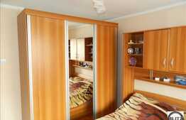 Apartament spatios cu 3 camere,  boxa pentru depozitare si loc de parcare