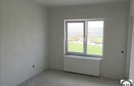 Apartament semifinisat cu 3 camere, locatie linistita,30 mp TERASA! Loc parcare!