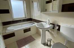 Garsoniera de 49 mp, parcare, zona Vivo 