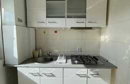 Garsoniera de 49 mp, parcare, zona Vivo 