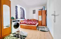 Apartament de 2 camere, etaj intermediar, balcon, zona Griviței