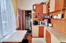 Apartament de 2 camere, etaj intermediar, balcon, zona Griviței