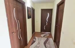 Casa tip duplex, strada privata, 290 mp teren, 2 parcari, zona Terra