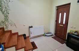 Casa tip duplex, strada privata, 290 mp teren, 2 parcari, zona Terra