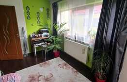 Casa tip duplex, strada privata, 290 mp teren, 2 parcari, zona Terra