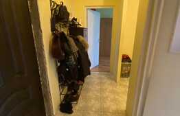 Apartament doua camere, etaj intermediar, zona Calea Floresti