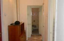 2 camere decomandate, 48 mp utili, mobilat clasic, zona Calea Floresti!