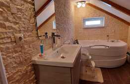 Apartament de 3 camere, 90 mp, parcare, boxa, zona Eroilor!