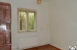 3 camere 99 mp, imobil tip casa, 321 mp gradina, zona semicentrala